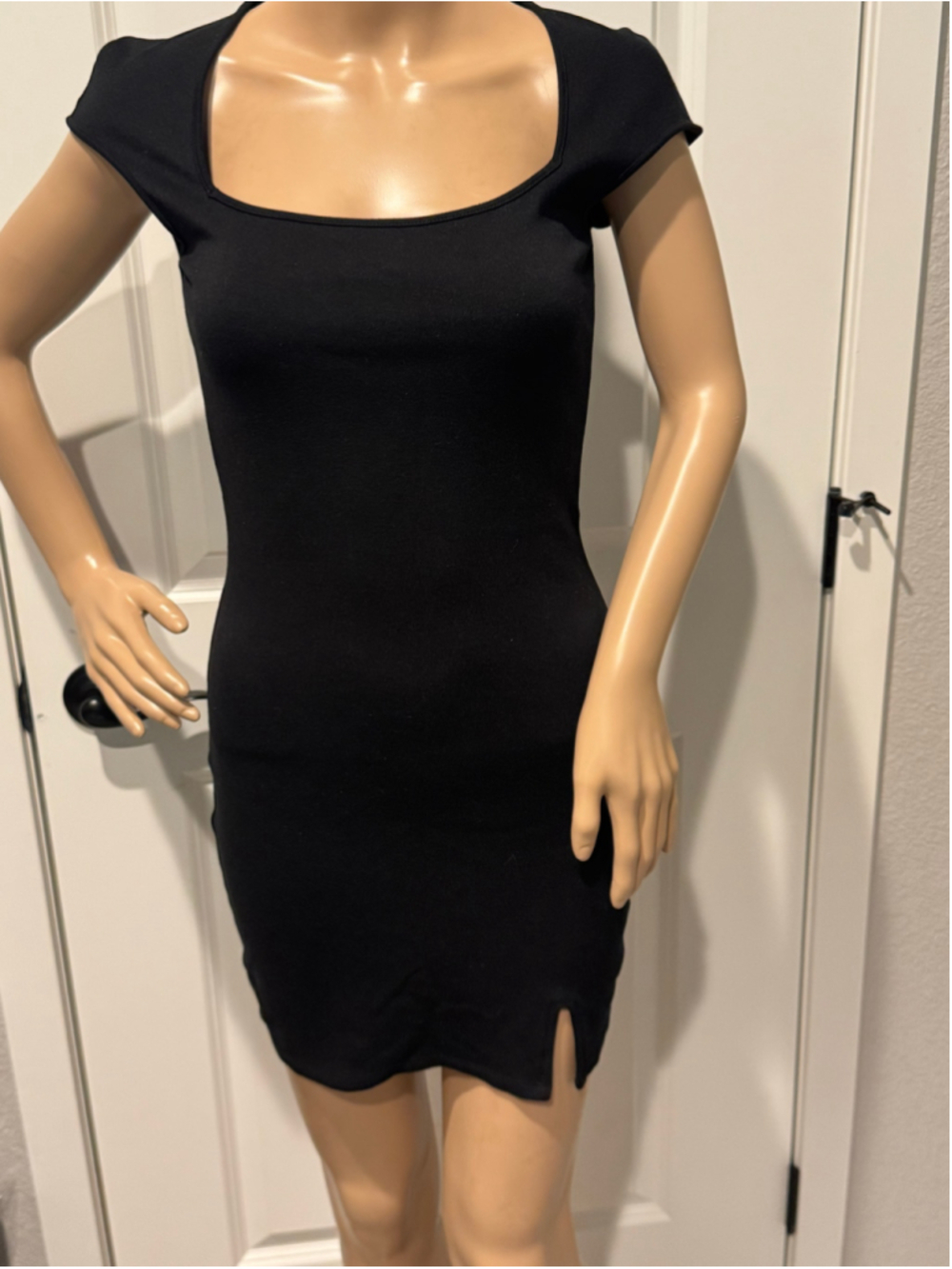 Women's H&M Divided Black Stretch Short Sleeve Mini Dress Size S